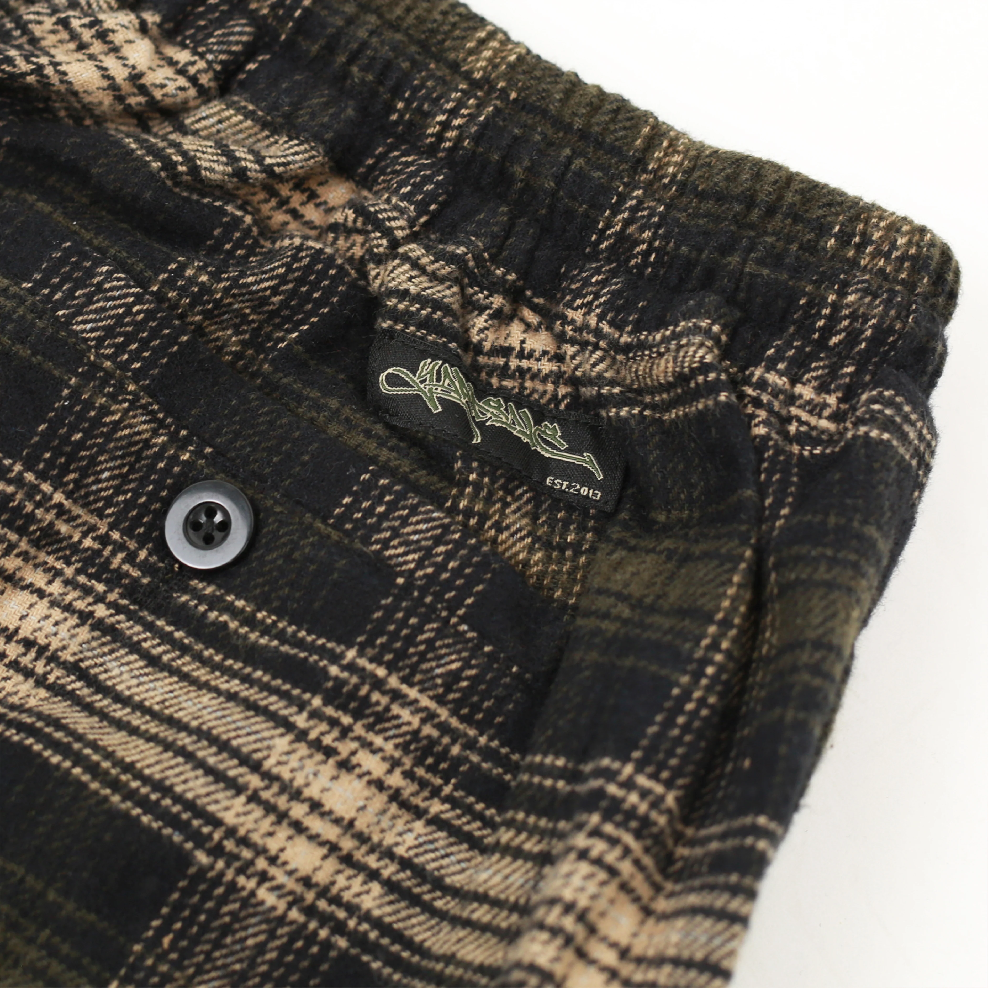 Shoreline Plaid Shorts (Brown) - Image 6